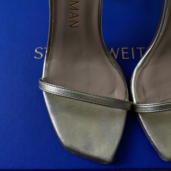 Stuart Weitzman Nudistcurve 100 Sandal in Platino Gold Size 7.5 - Picture 8 of 8